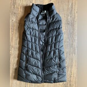 Athleta long down puffy vest xxs